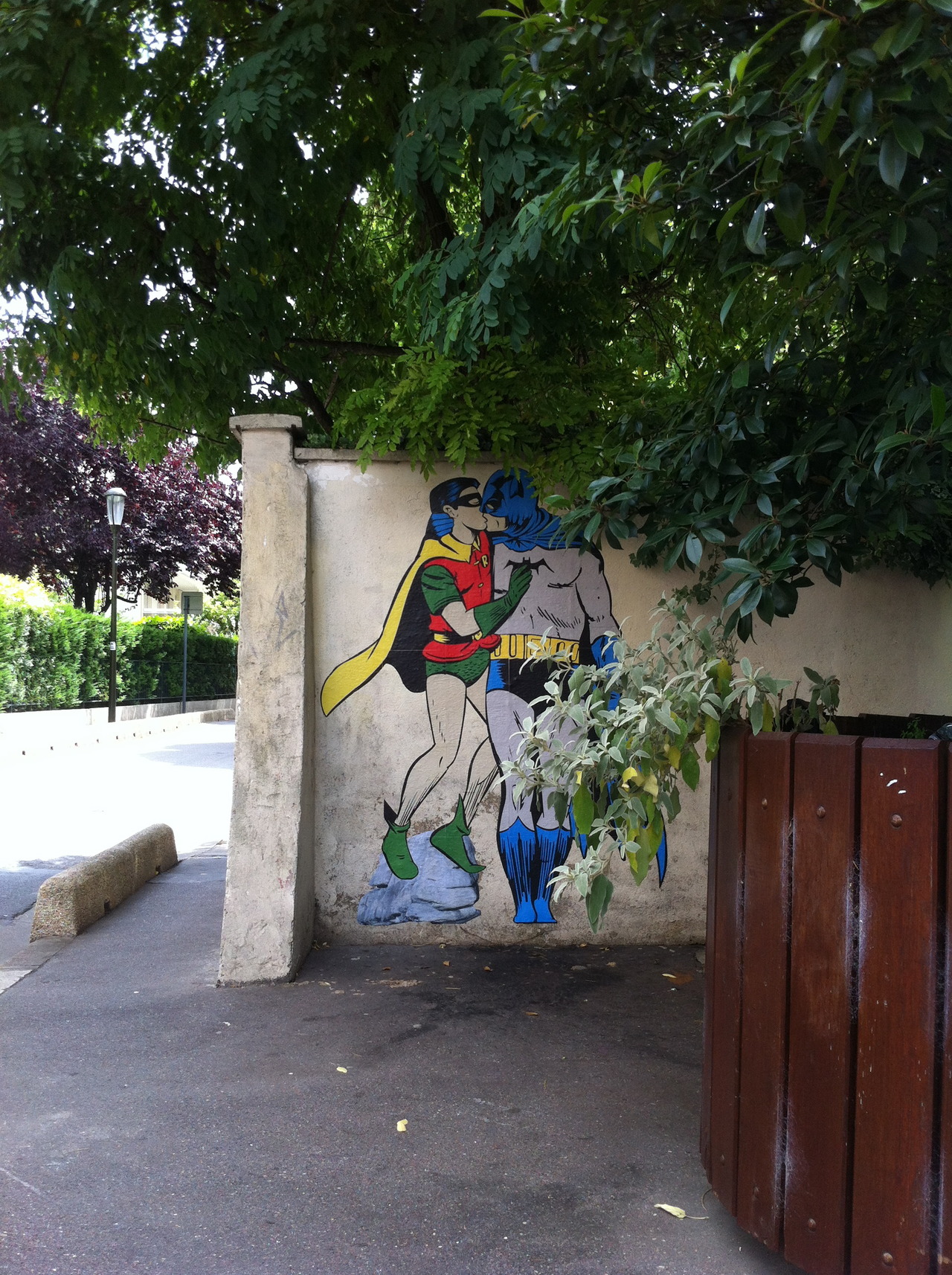 Batman and Robin kissing. By memeIRL in France 2