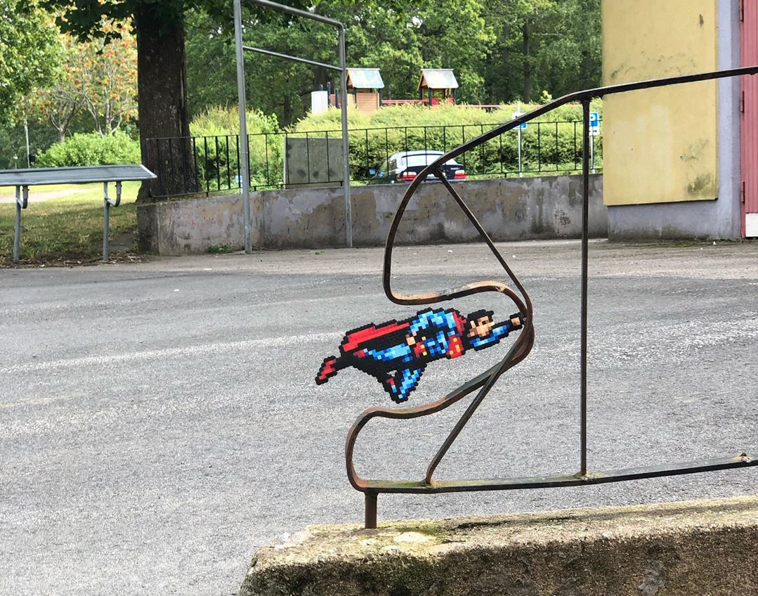 The master of beads art give you: Superman, Wolfs and Terminator! – By Pappas Pärlor (8 photos)