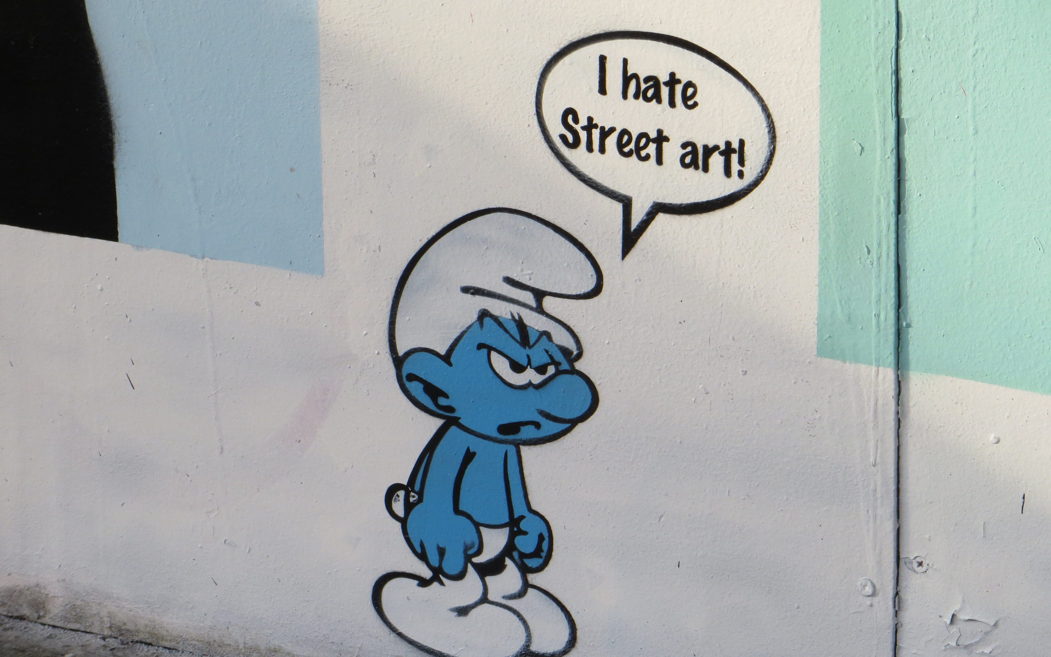 Cute Smurf Street Art (8 Photos)