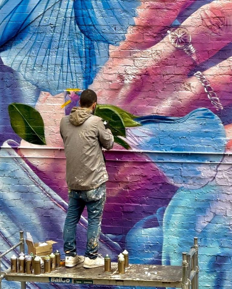 New mural in Belfast! Studio Giftig’s Flax Flower Mural at Hit the