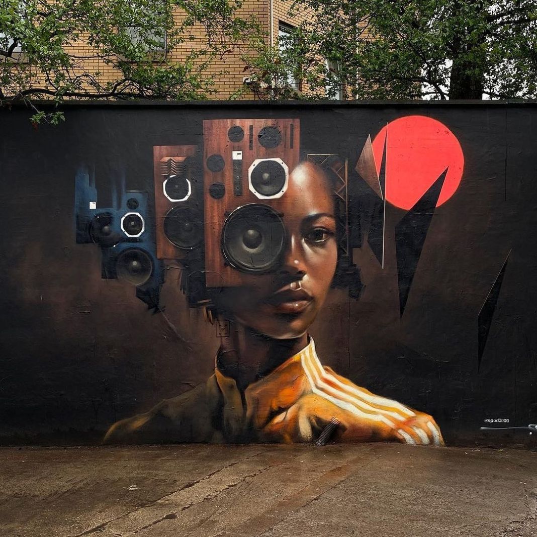 6 Vibrant Visuals Unveiling Today’s Standout Creations in the Street