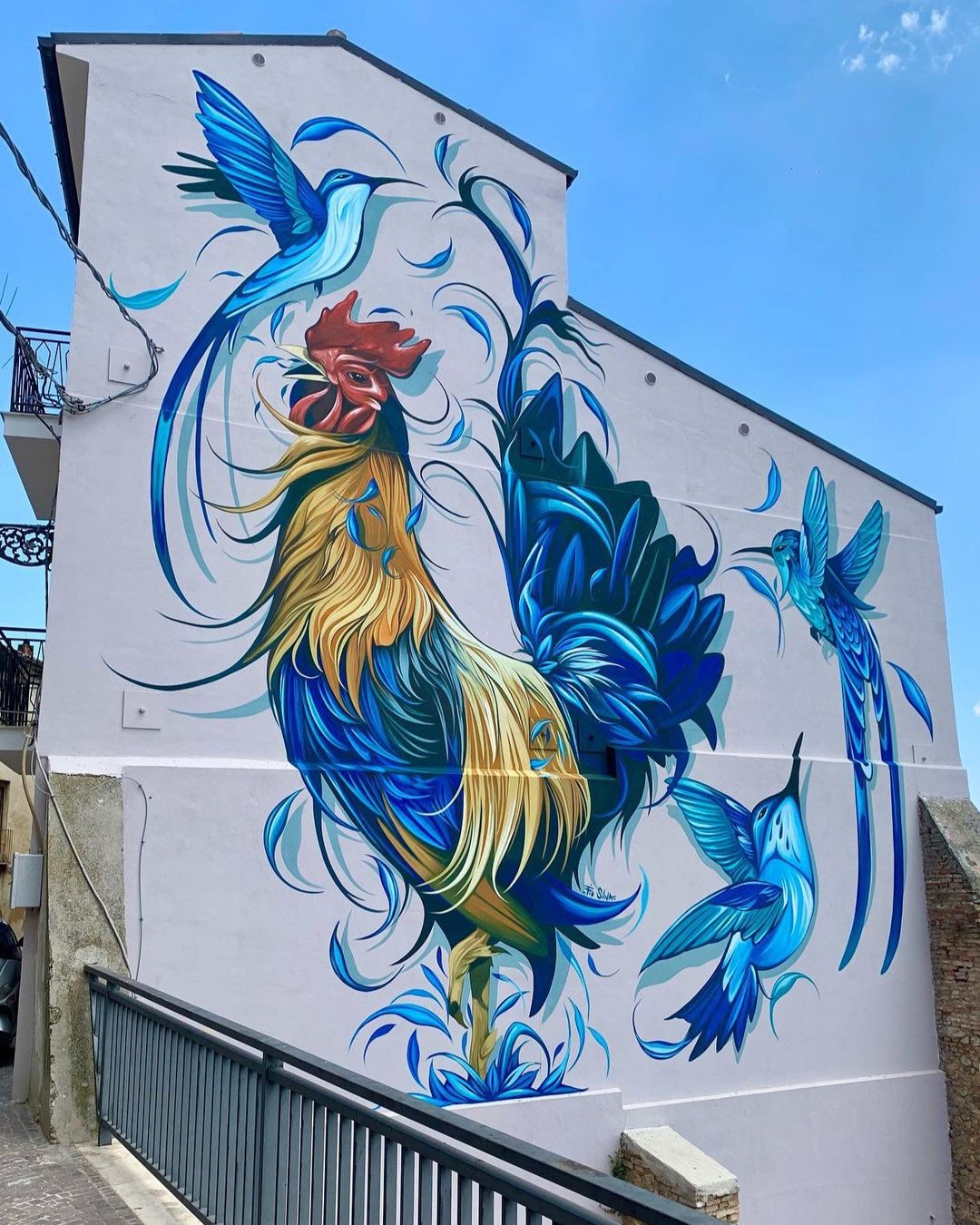 Bird Mural by Fio Silva in San Martino in Pensilis, Italy